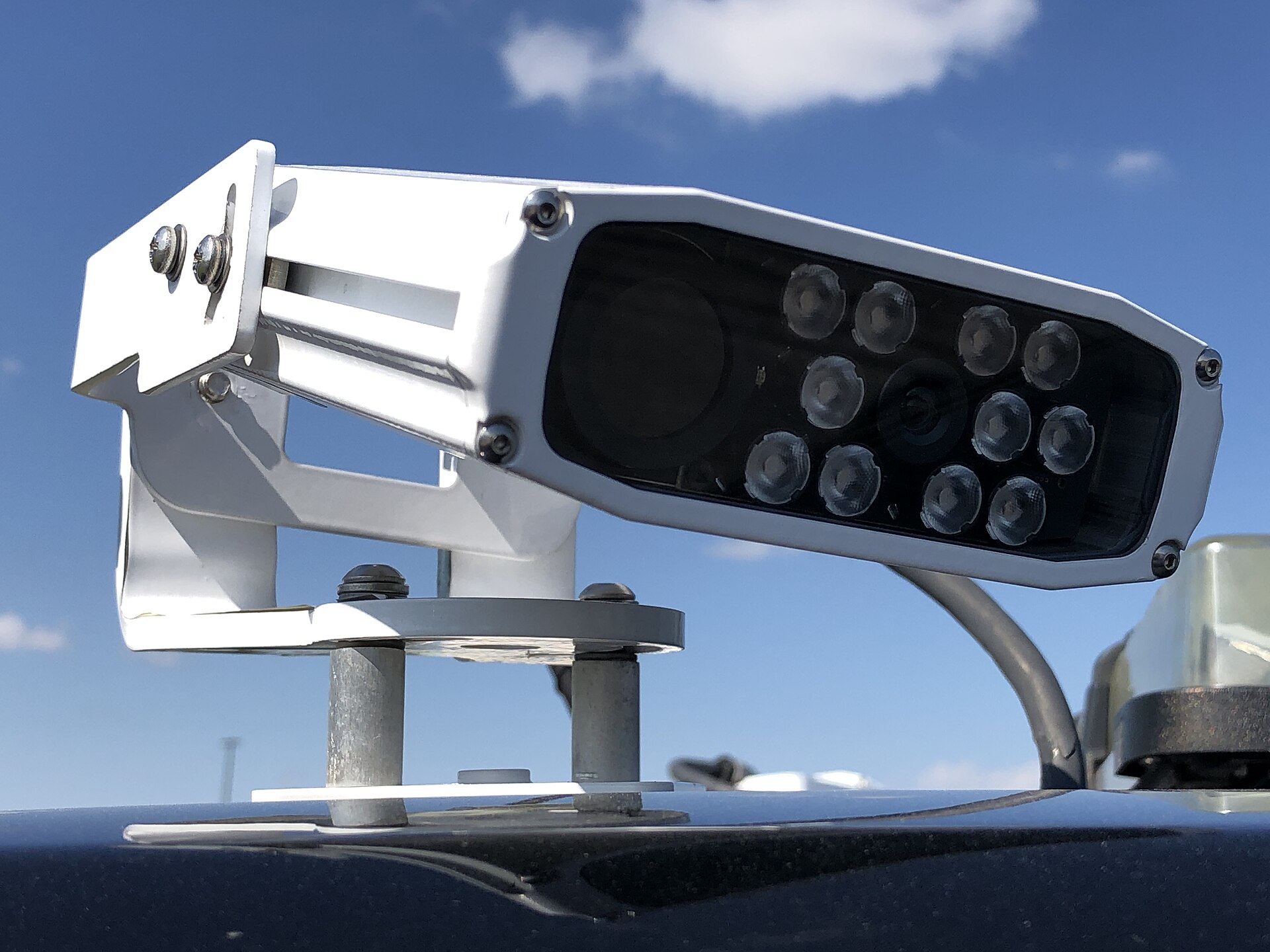 Camera ANPR chuyên dụng nhận diện biển số xe